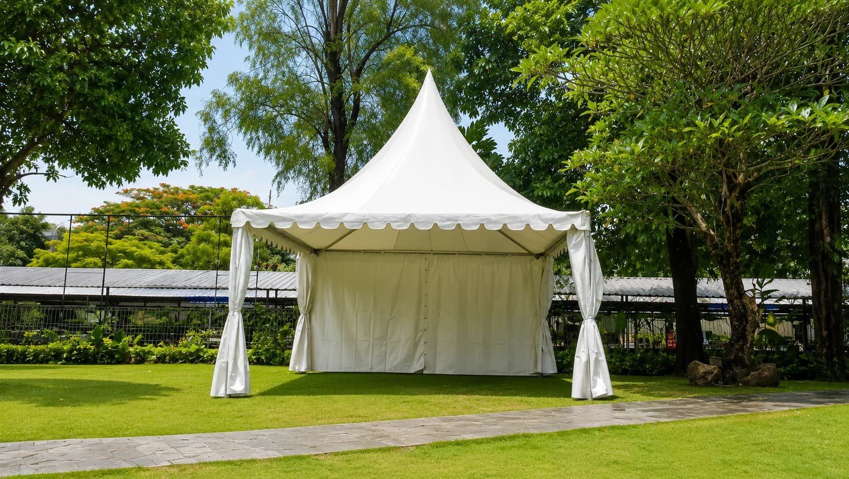 Tenda Sarnafil