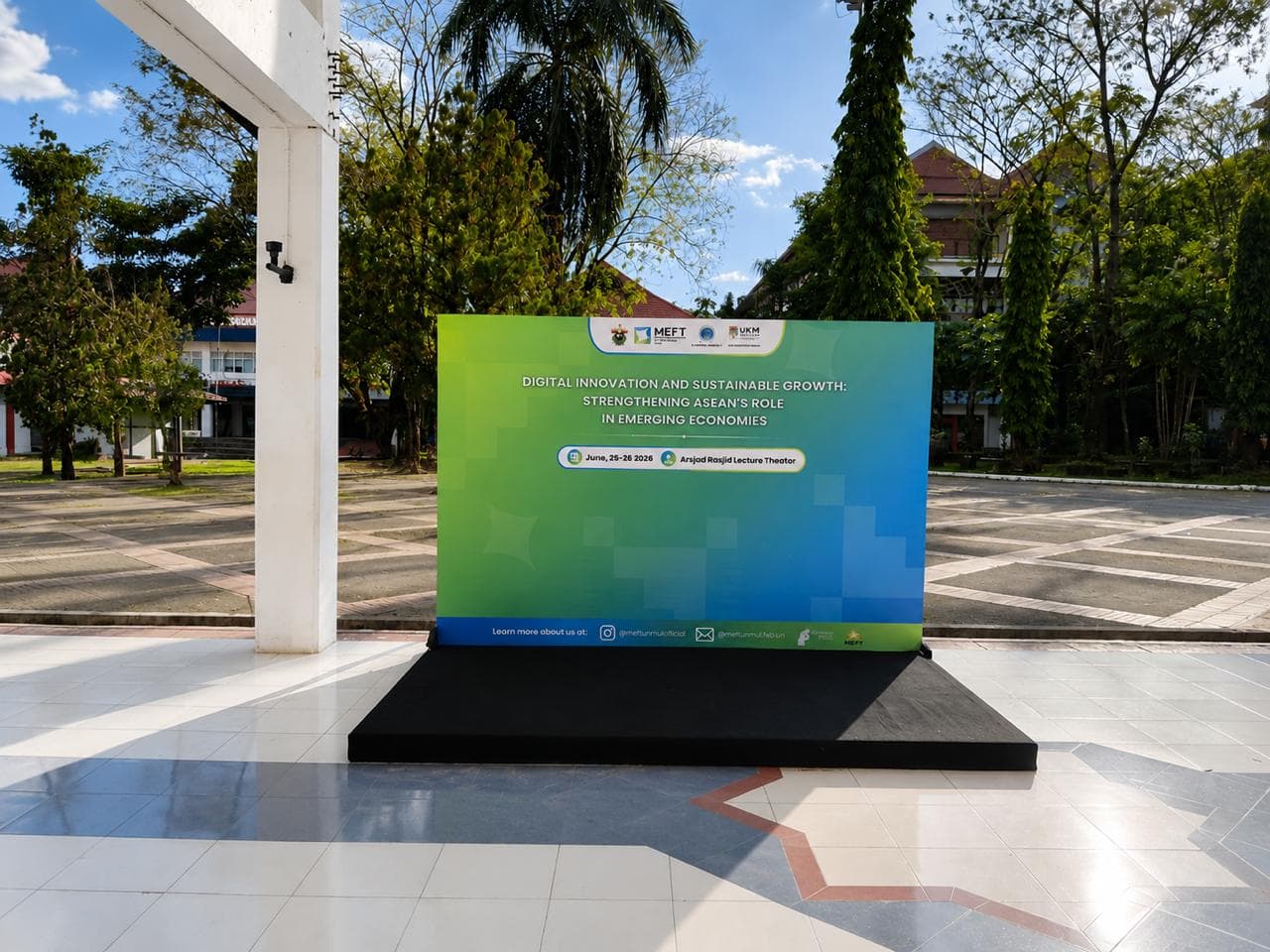 Sewa Backdrop 2 x 3 m Makassar