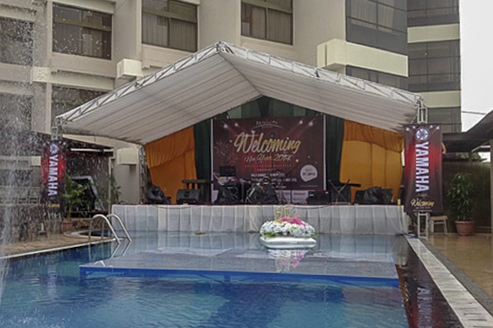 Sewa Panggung Atap Hall 5 x 10 m Makassar